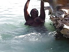 Ինձ վրա լողափ