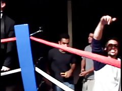 Աքաղաղ-խելագար whores միանալ ծծում մրցույթի