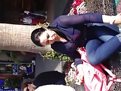 Տաք milf-ին թափանցիկ վերնաշապիկին